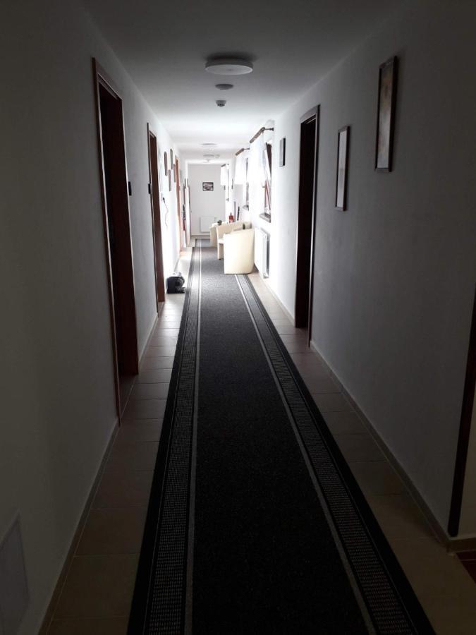 Penzion Na Hrazi Poděbrady Eksteriør billede